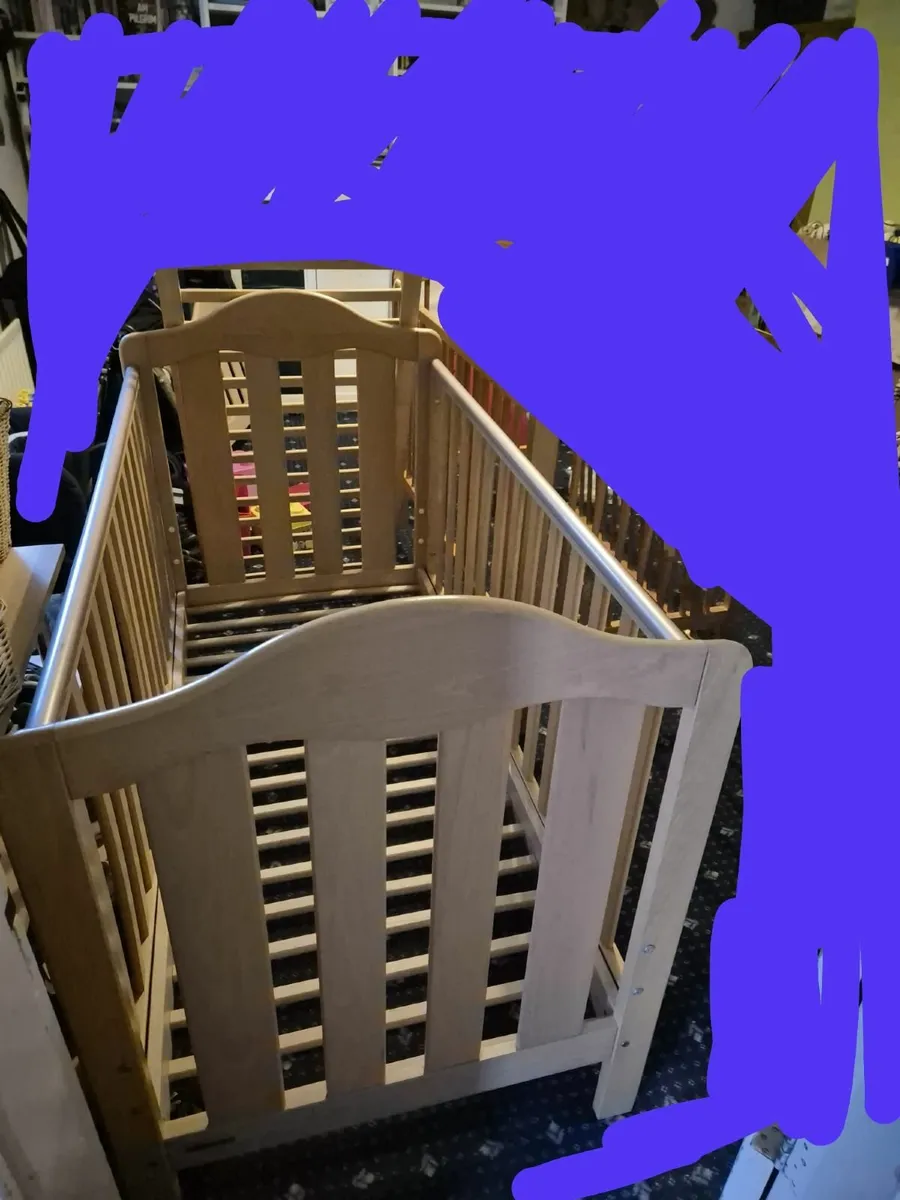 Mamas & Papas adjustabal cotbed - Image 2