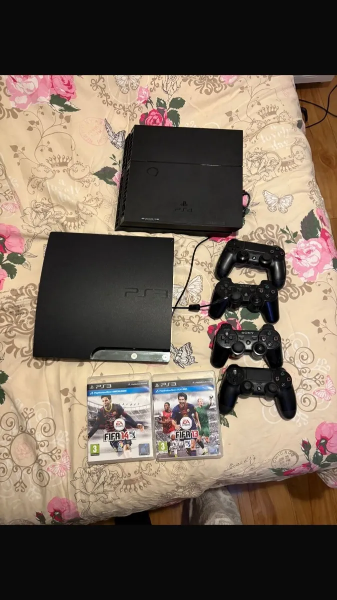PlayStation 3/ PlayStation 4/controllers/ games