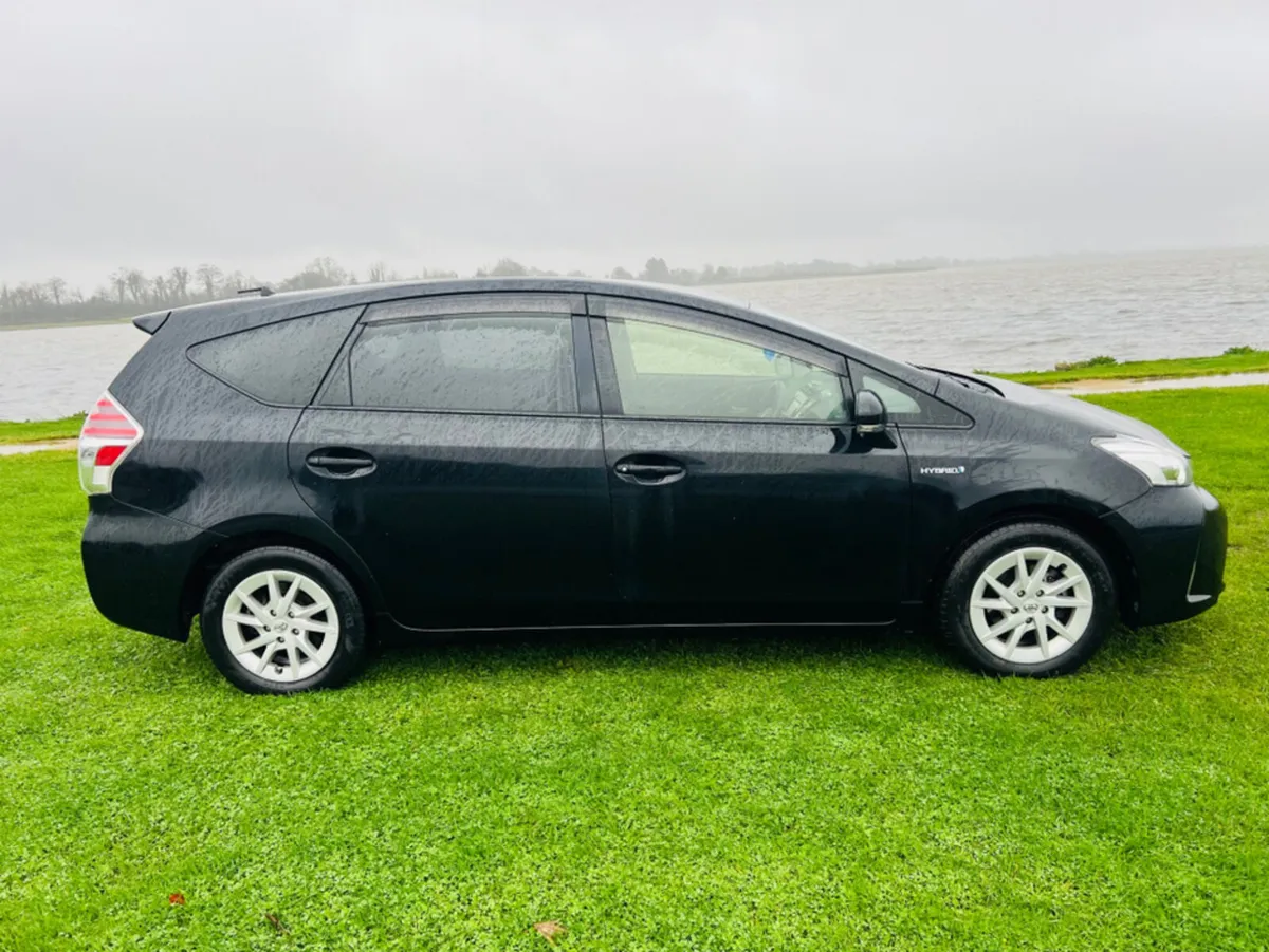Toyota Prius ALPHA ZVW40W HYBRID   7 SEATER - Image 4
