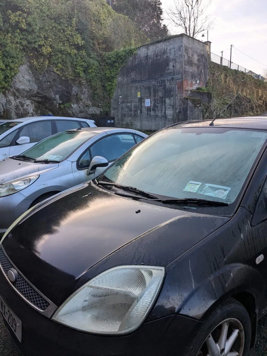 Ford Fiesta 2005 - Image 2