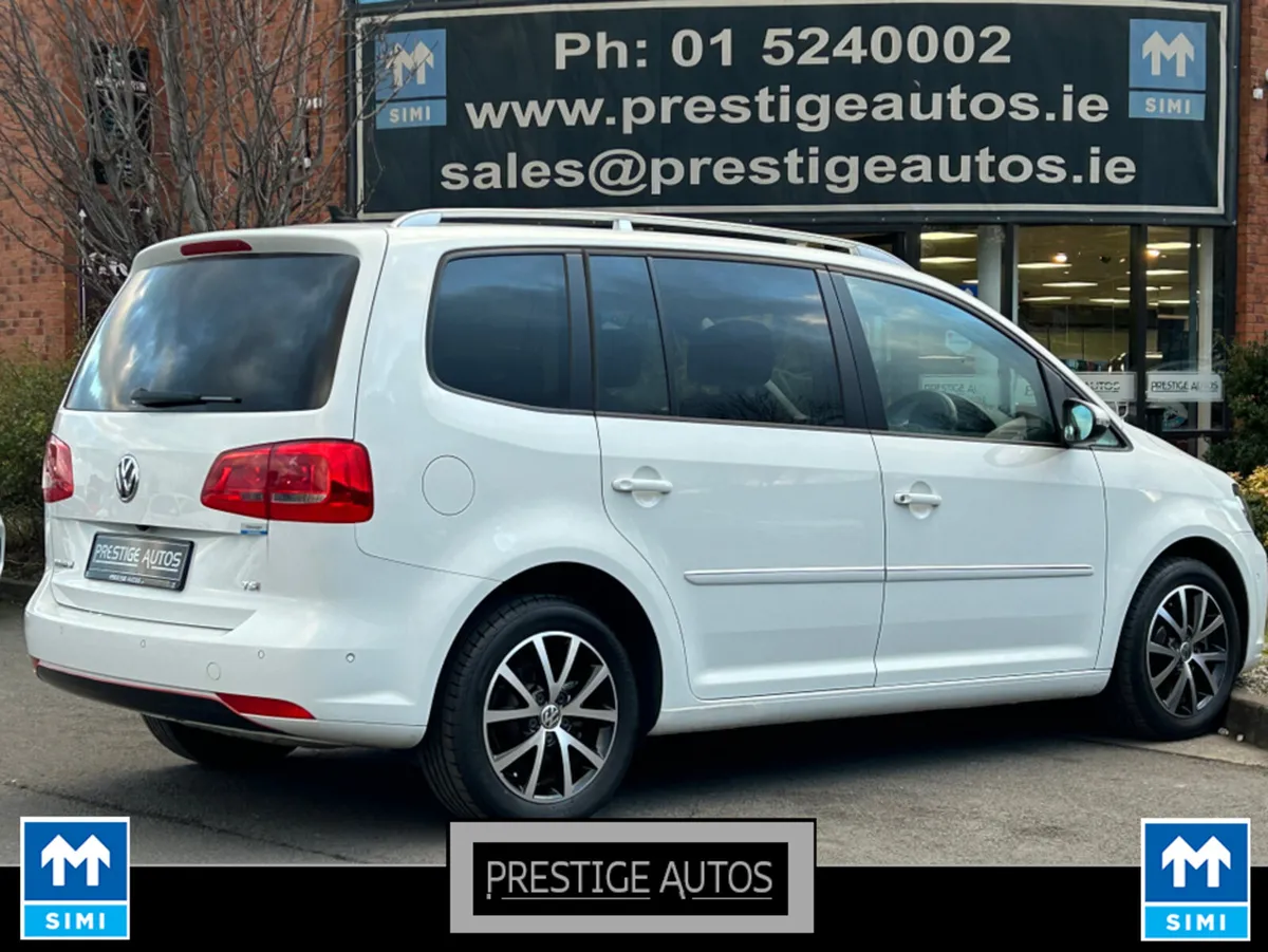 Volkswagen Touran 1.4 TSI AUTO//SUN ROOF - Image 4