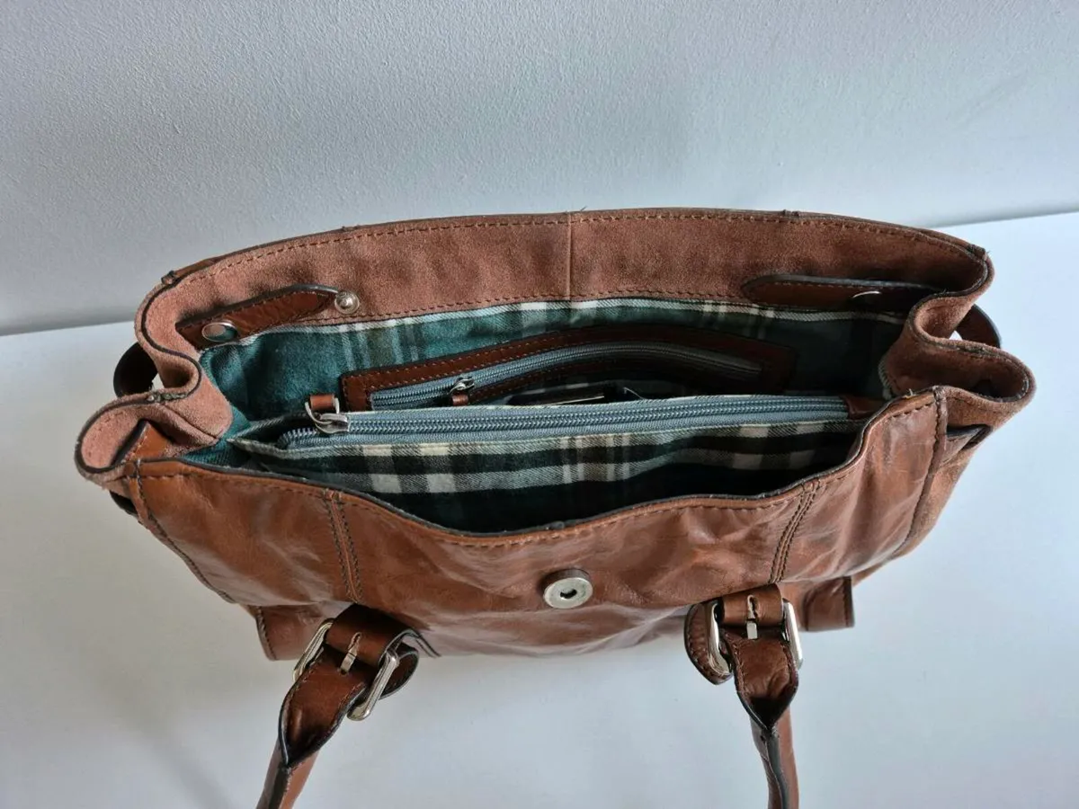 TAN LEATHER HANDBAG - Image 2