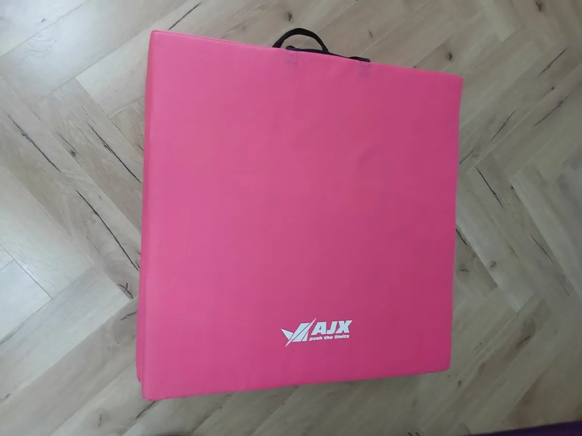 Gymnastic wedge,beam &mat - Image 4