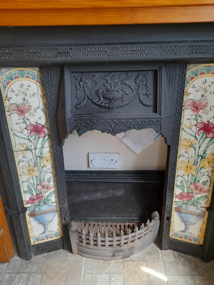 Fireplace surround and insert - Image 2