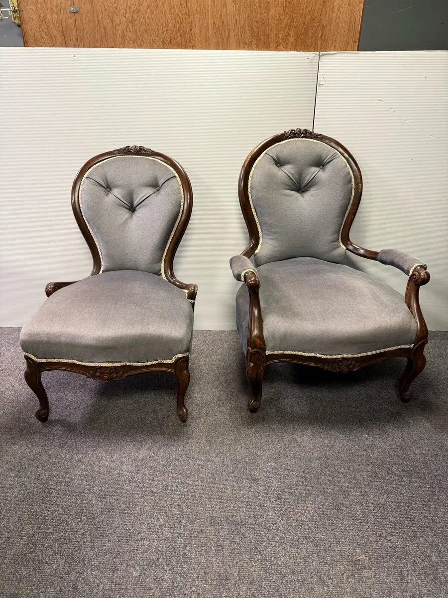 Pair of antique mahogany chairs - Image 1