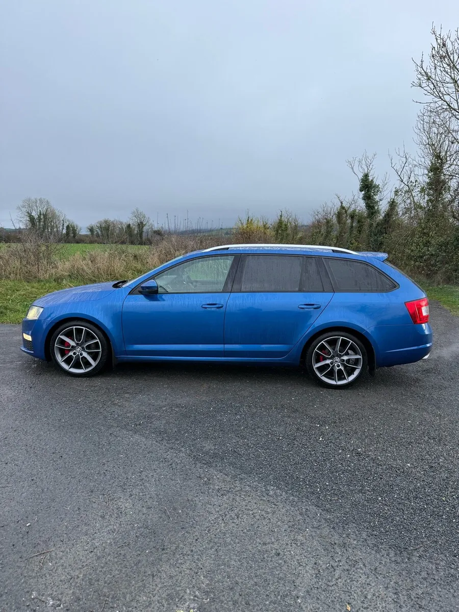 2016 Skoda Octavia VRS estate - Image 4