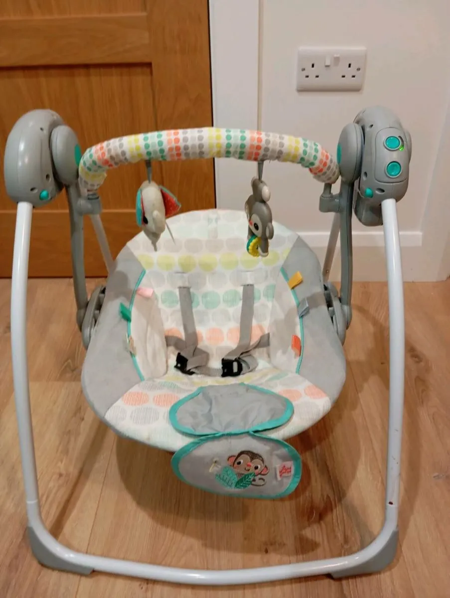 Bright Sparks Swing - Image 1