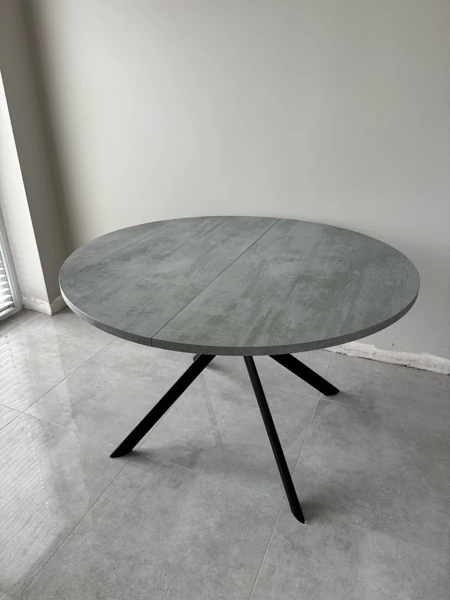 Kitchen tables, chairs, lighting - Image 2