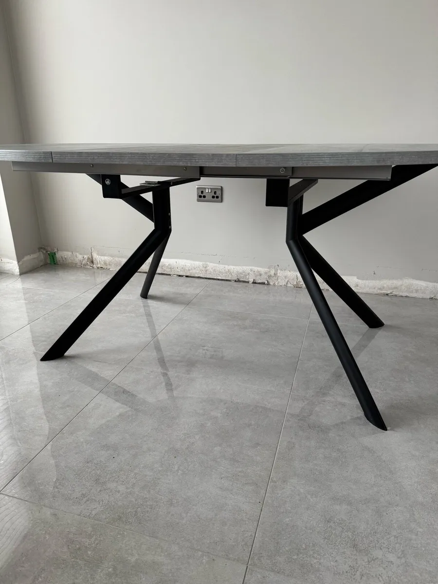 Kitchen tables, chairs, lighting - Image 4