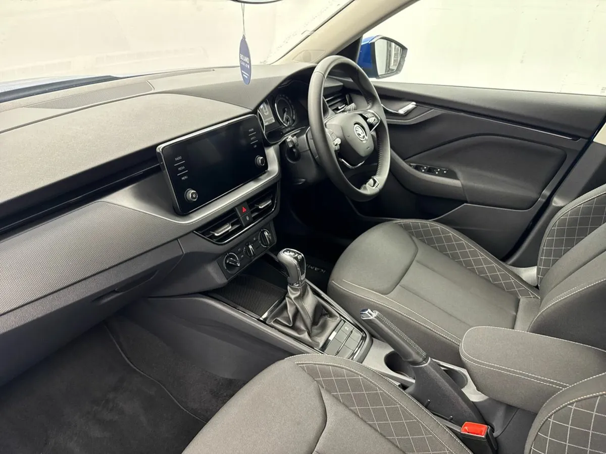 Skoda Kamiq 1.0TSI AMB AUTO *BLACK FRIDAY FLASH SA - Image 4
