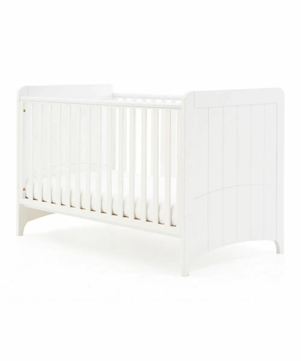Mothercare Camberley cot - Excellent Condition - Image 1