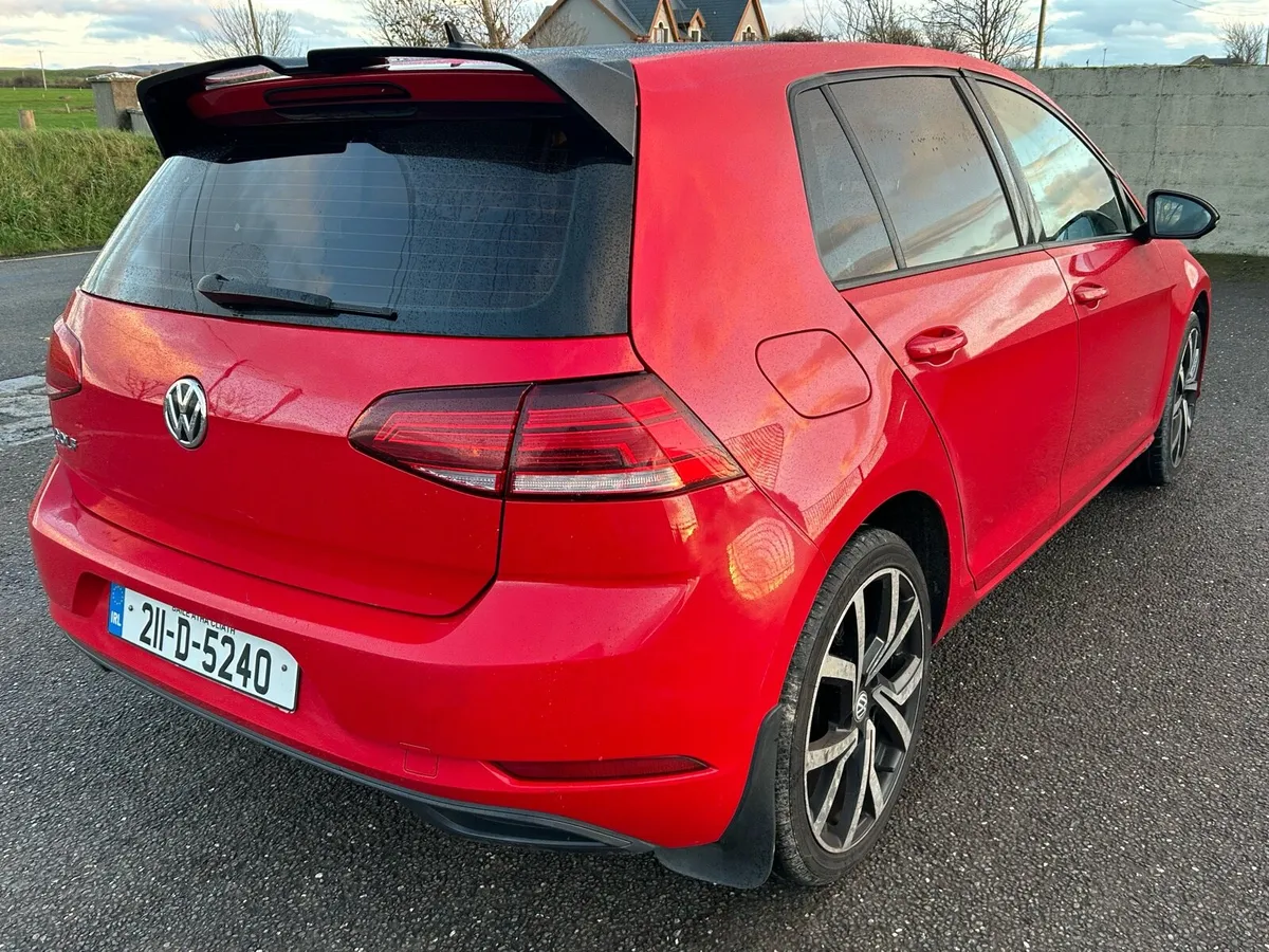 211 VW Golf diesel TRADE SALE ONLY - Image 4