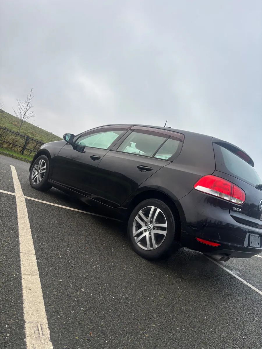 Volkswagen Golf automatic - Image 3
