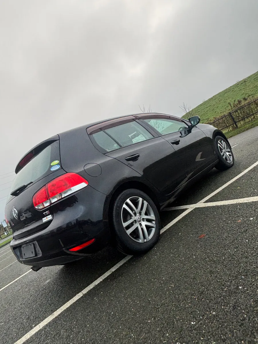 Volkswagen Golf automatic - Image 2
