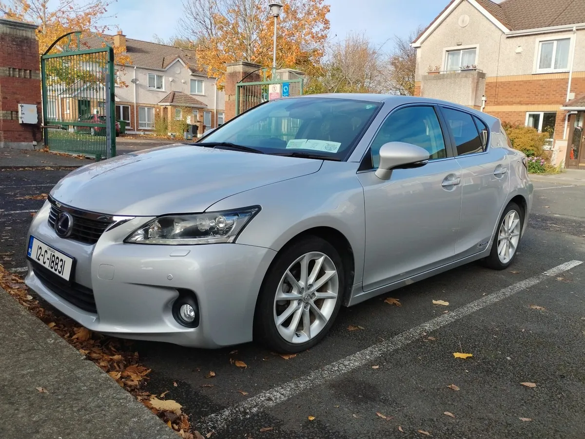 Lexus CT 2012 - Image 1