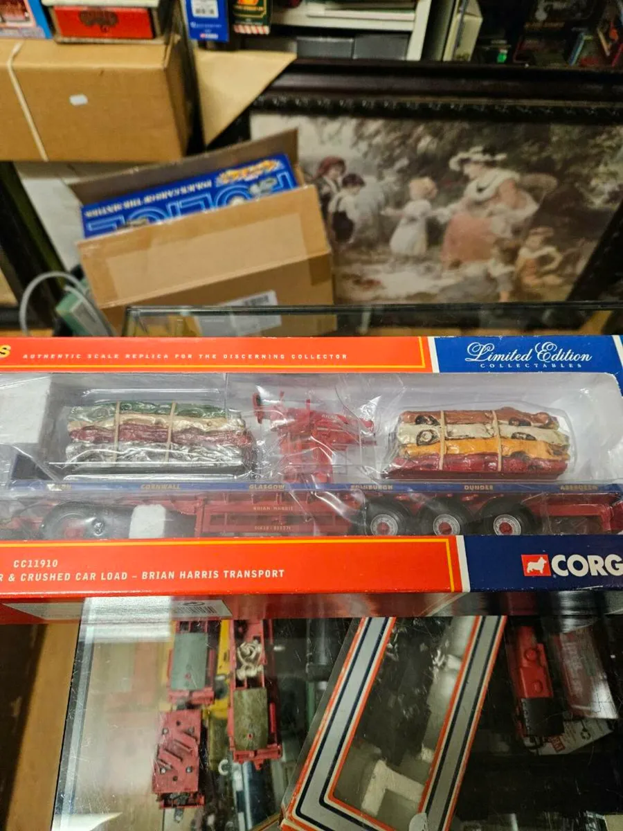 Corgi ERF Tractor Unit and Trailer with Crushed Ca - Image 4