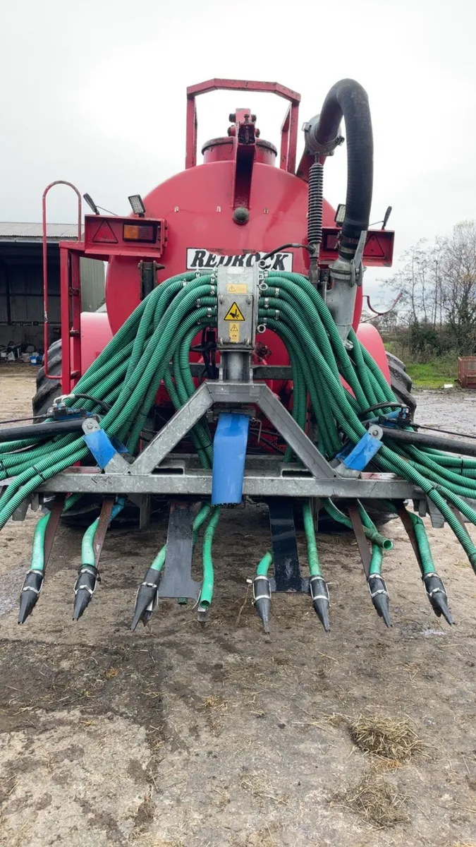 Redrock 2000 gallon slurry tanker ground drive - Image 4