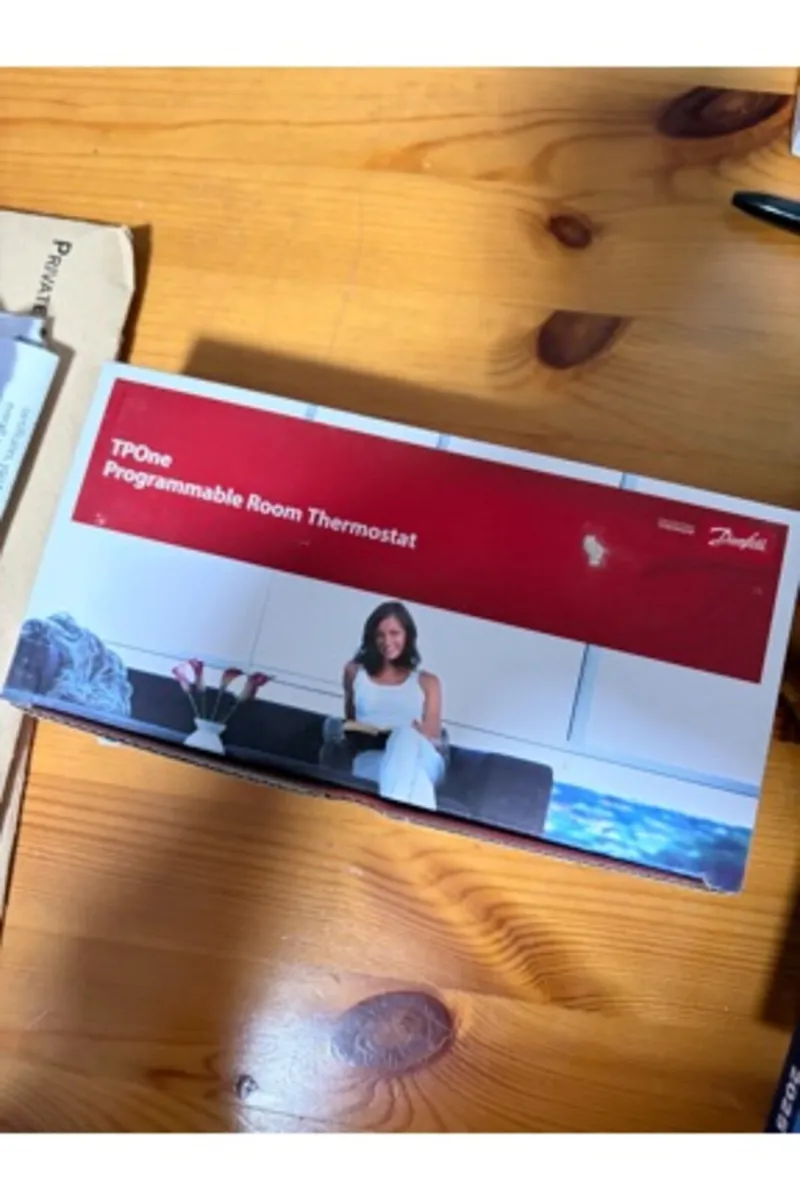 Thermostat (TPOne) Programmable room - Image 2