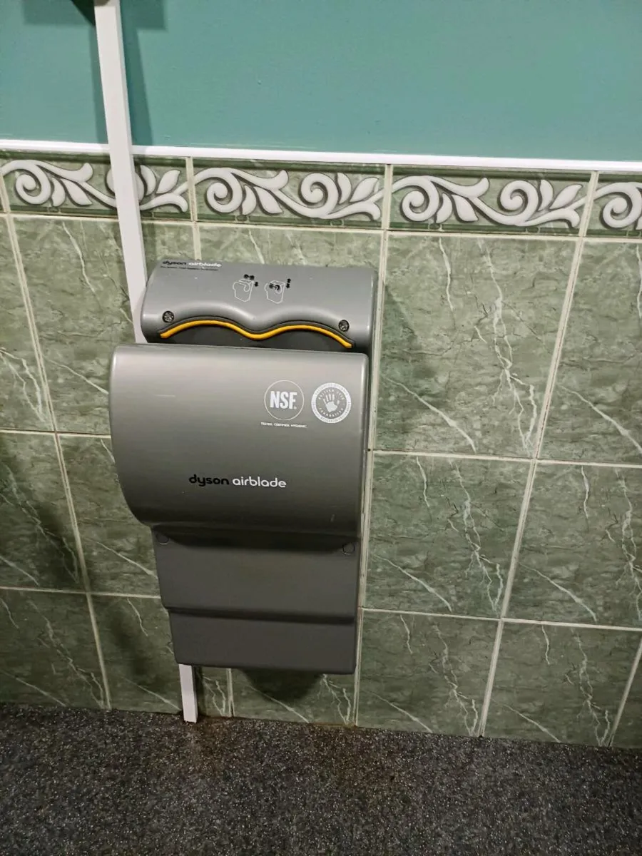 Catering kitchen equipment Restaurant - Image 1