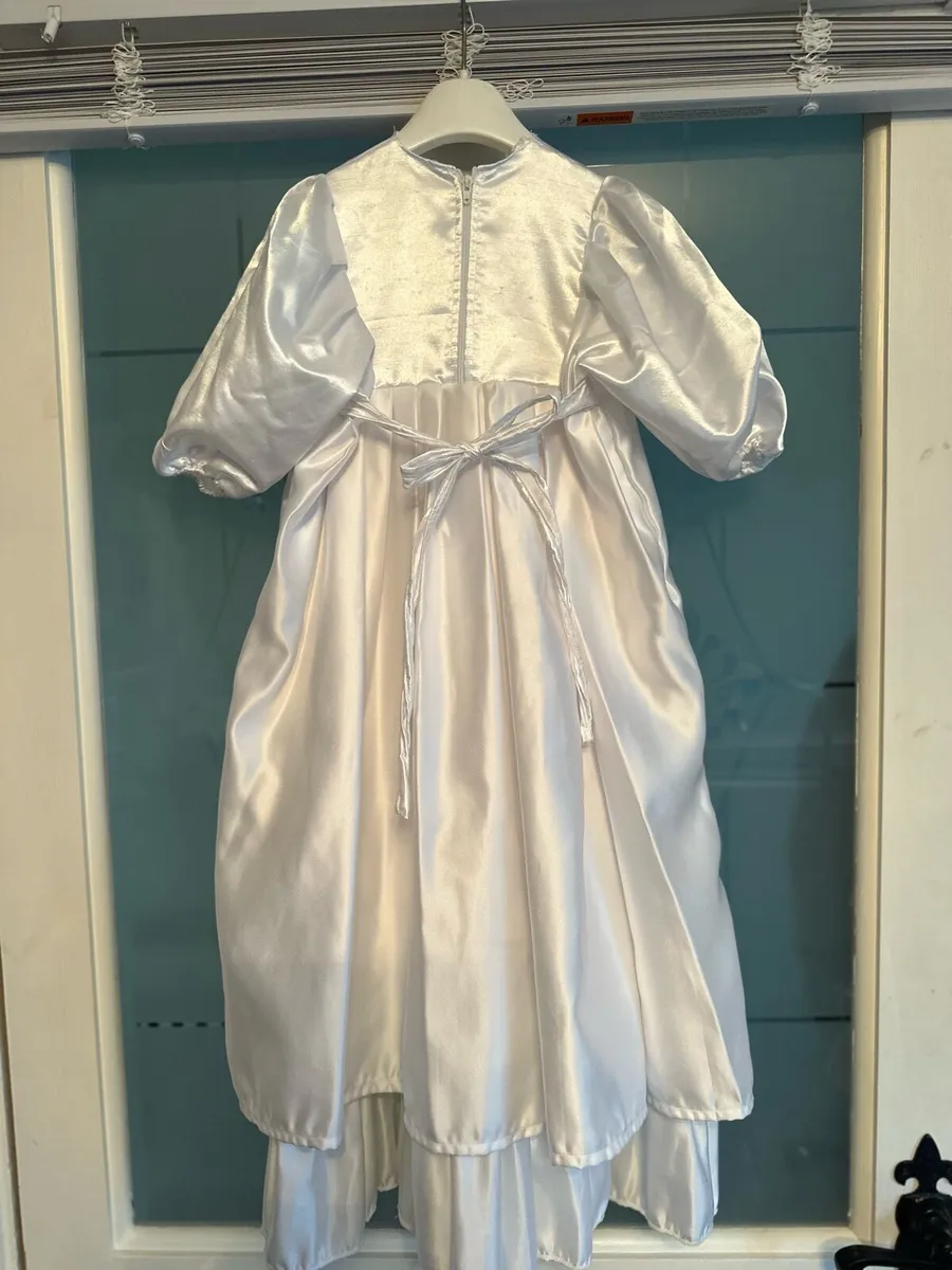 Handmade christening gown - Image 4