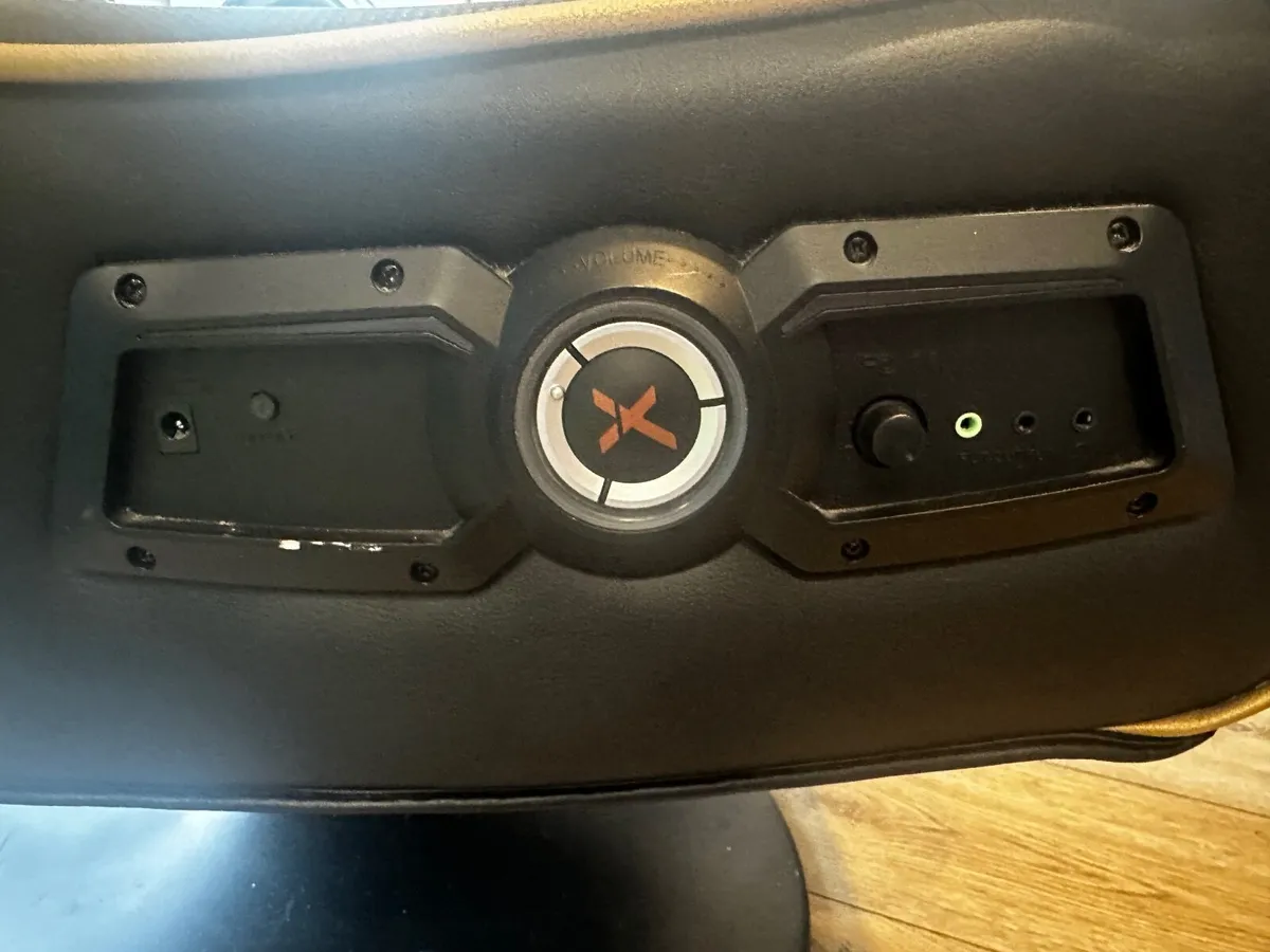 Gaming chair - Image 1