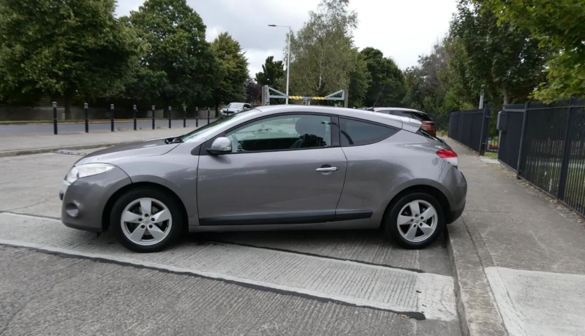 Renault Mégane Dynamique - Image 1