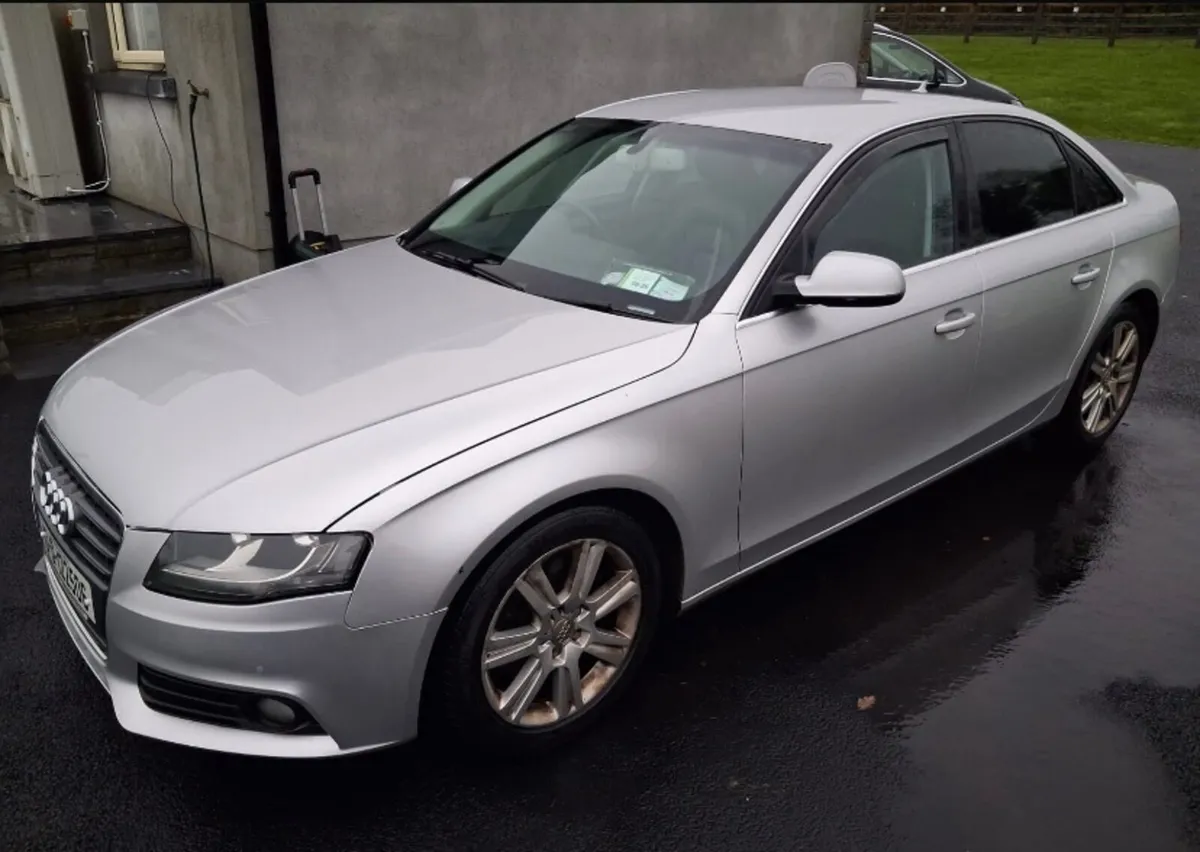 Audi A4 2010 - Image 1