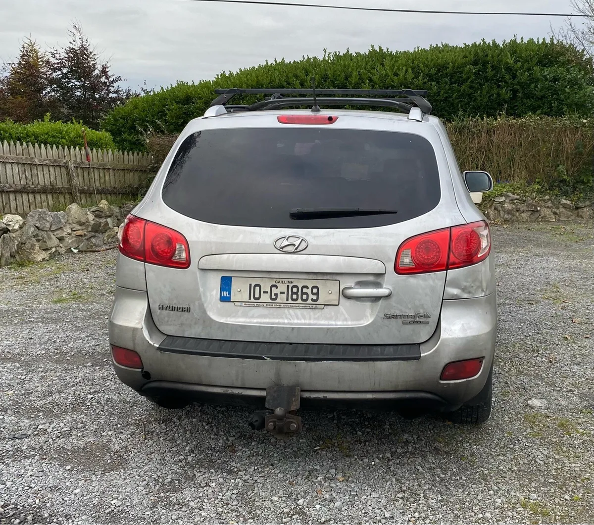 Hyundai Santa Fe - Image 2