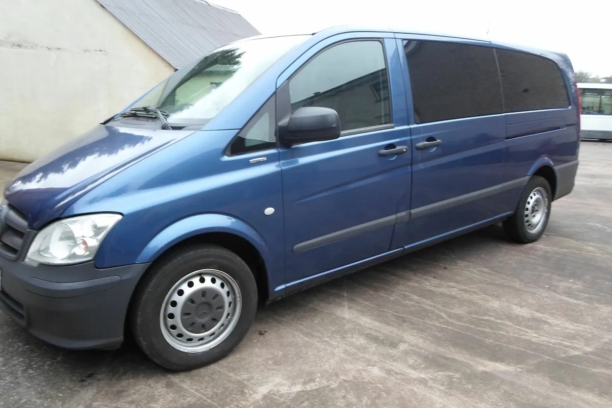 Mercedes VITO MINIBUS - Image 2