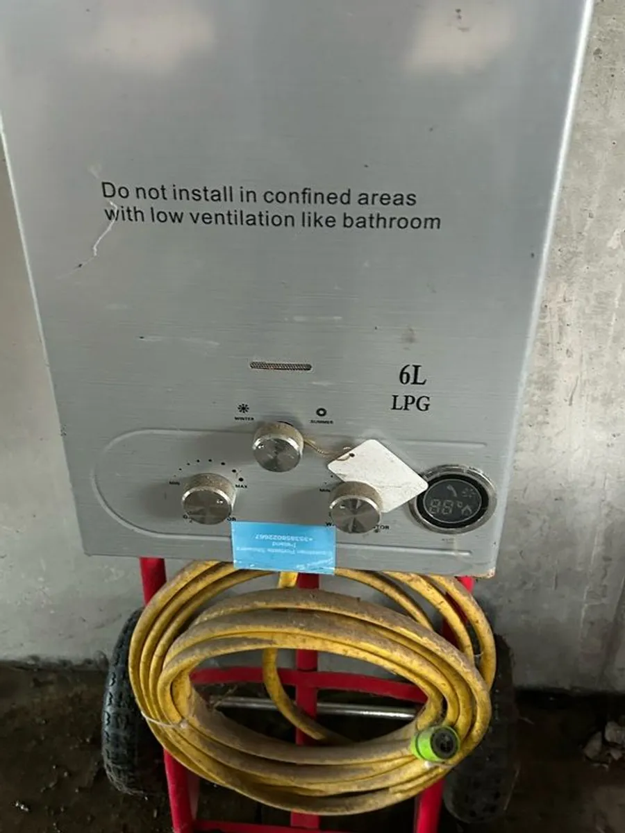 horse shower - Image 2