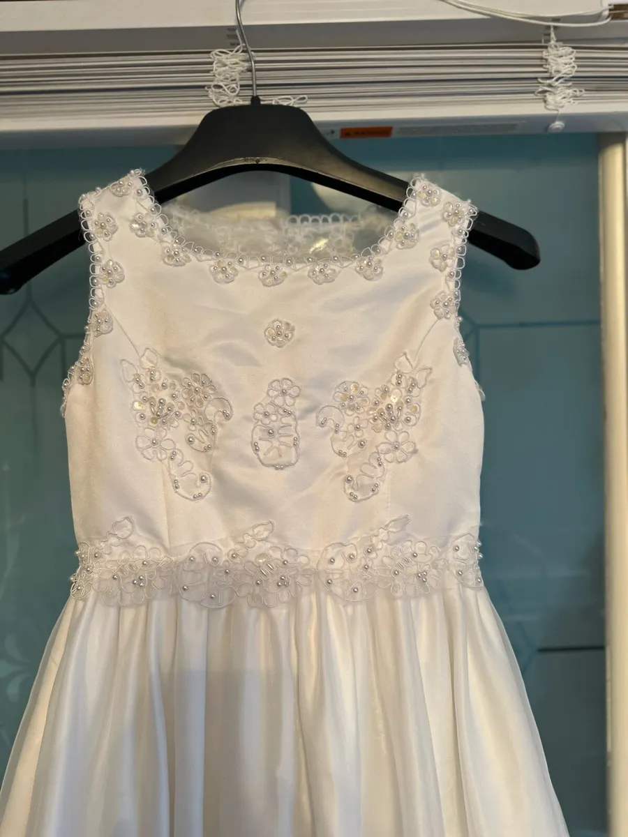 Communion dress - Image 2