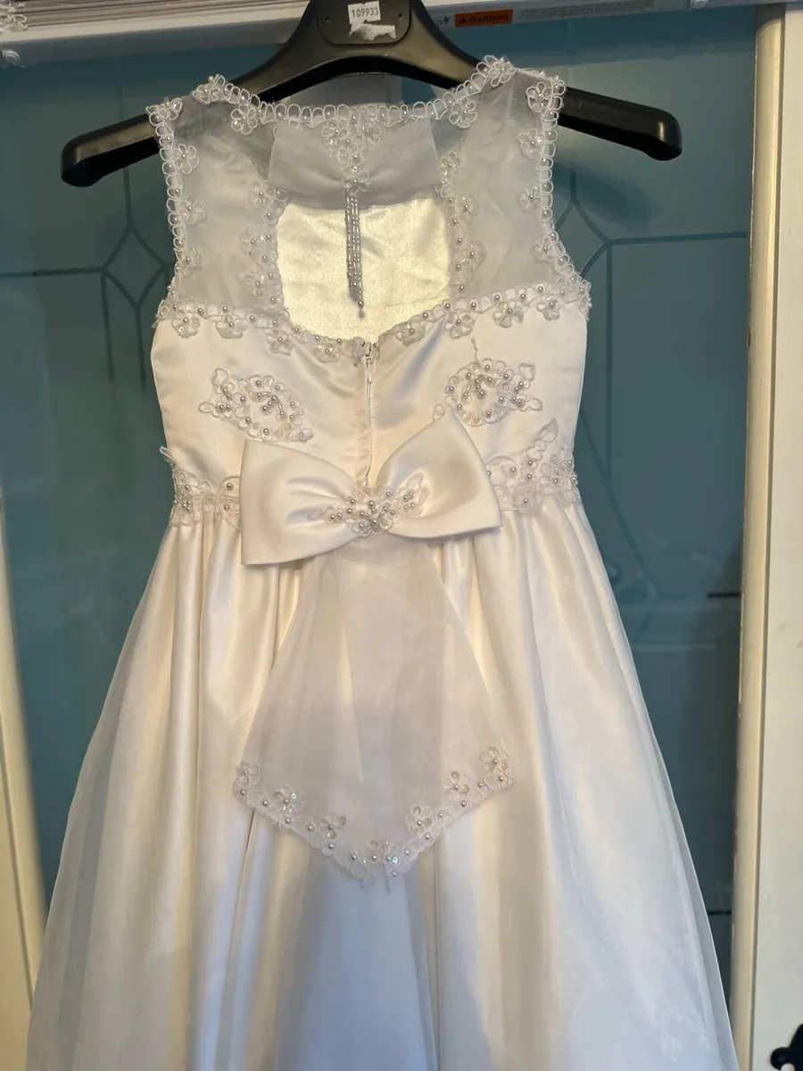Communion dress - Image 3