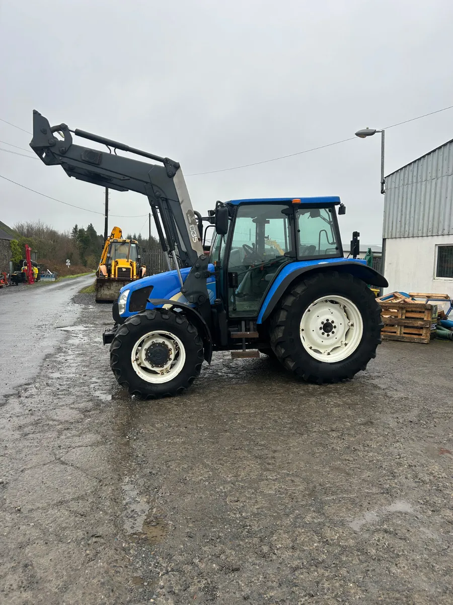 2006 New Holland TL90a c/w Loader - Image 2