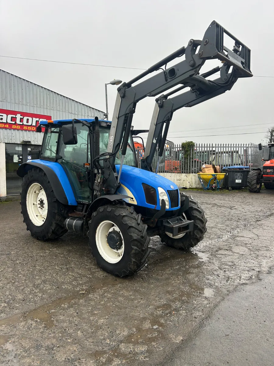 2006 New Holland TL90a c/w Loader - Image 4