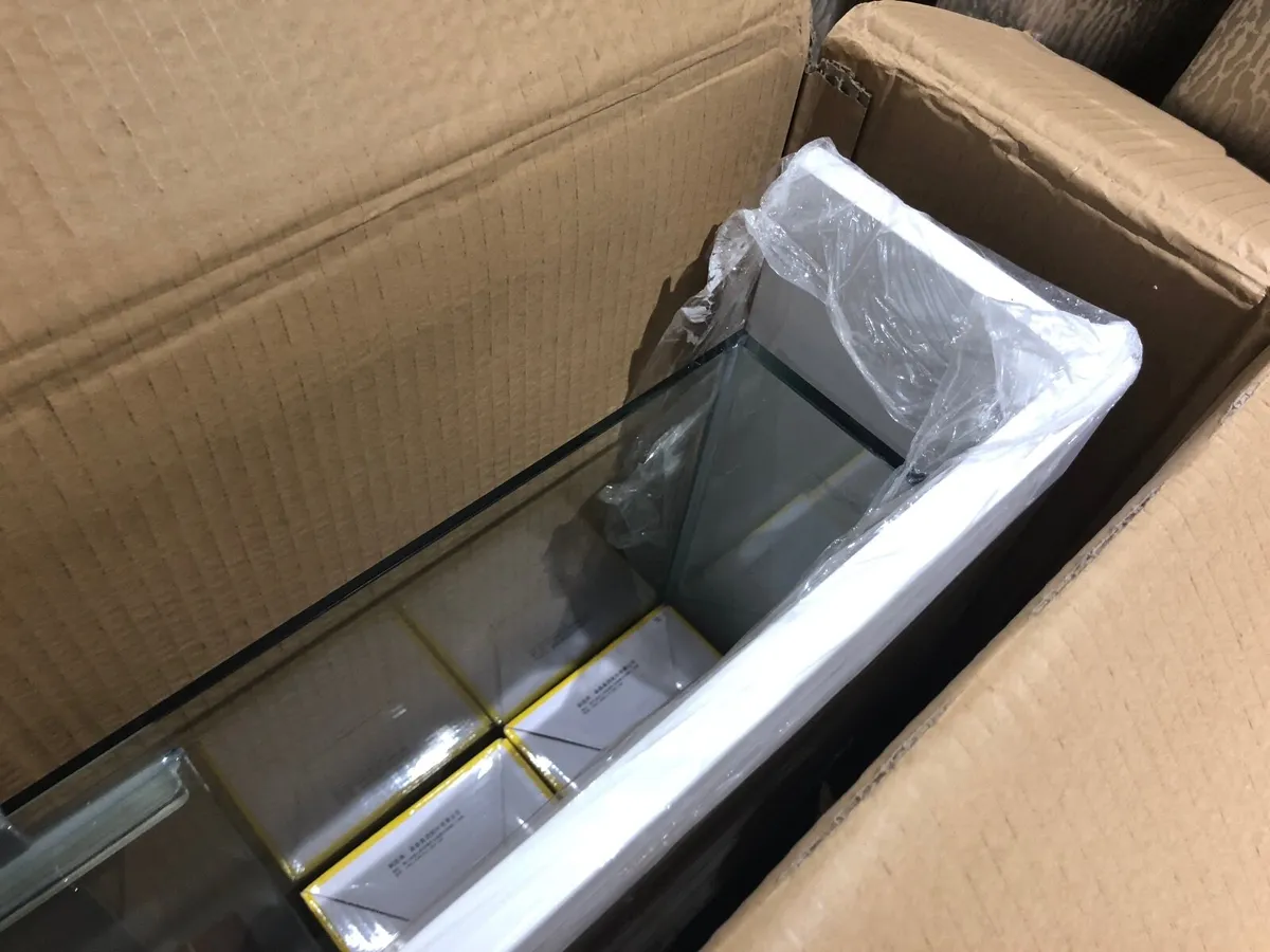 Wall Mounted Aquarium Fish tank Vertical - Image 4