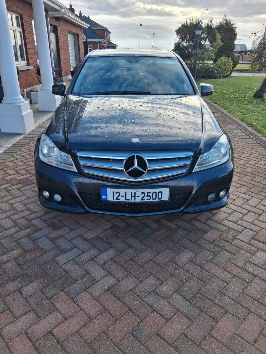 Mercedes-Benz C-Class 2012 - Image 3