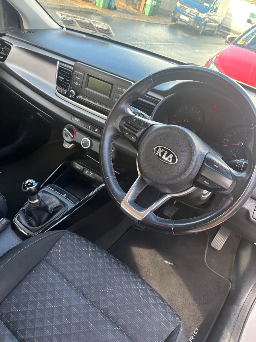 Kia Rio 2017 ****LOW MILEAGE*** - Image 4