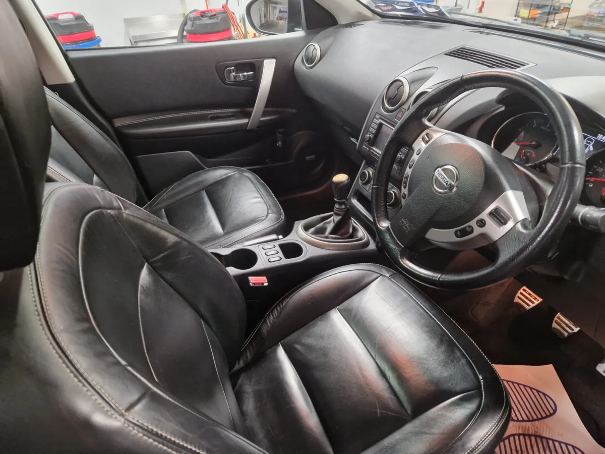 QASHQAI N-TEC , ,PAN ROOF, LEATHER, 2 YR WARRANTY - Image 4