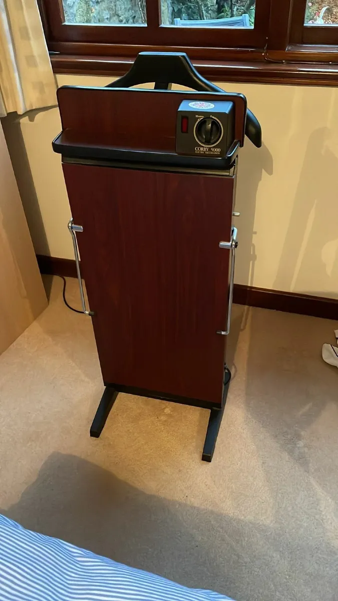 trouser press