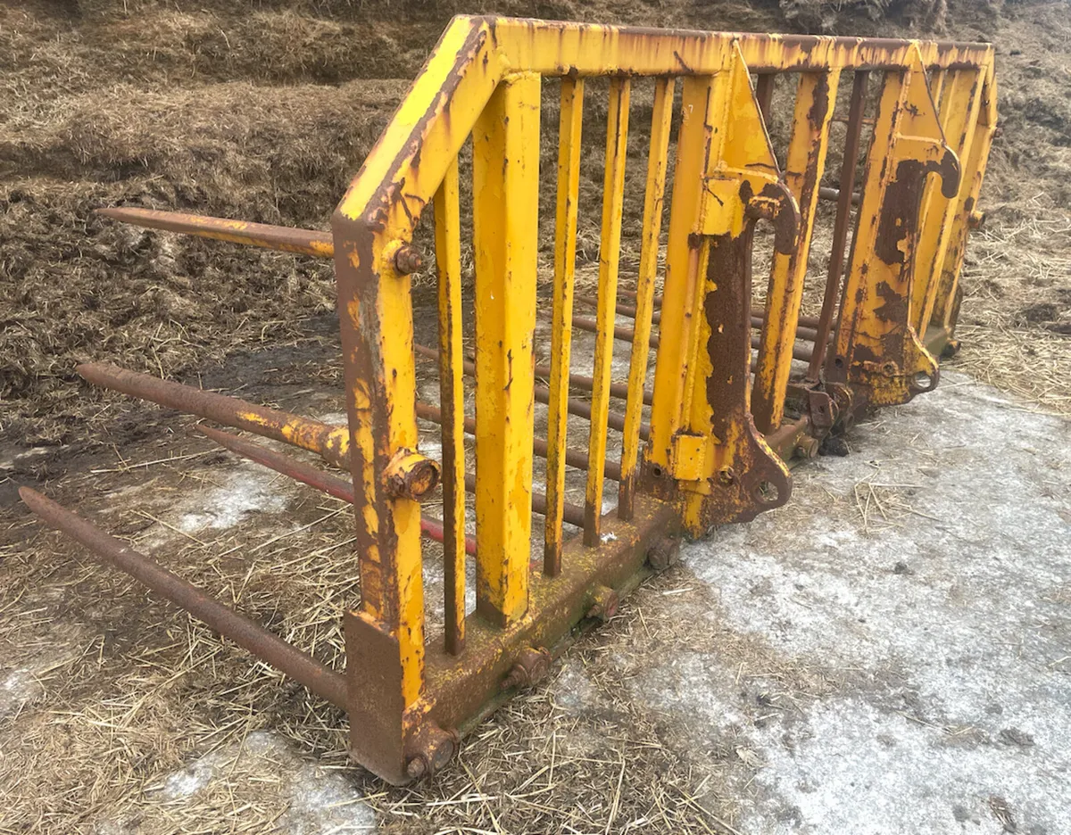 Silage Fork For Sale - Image 1