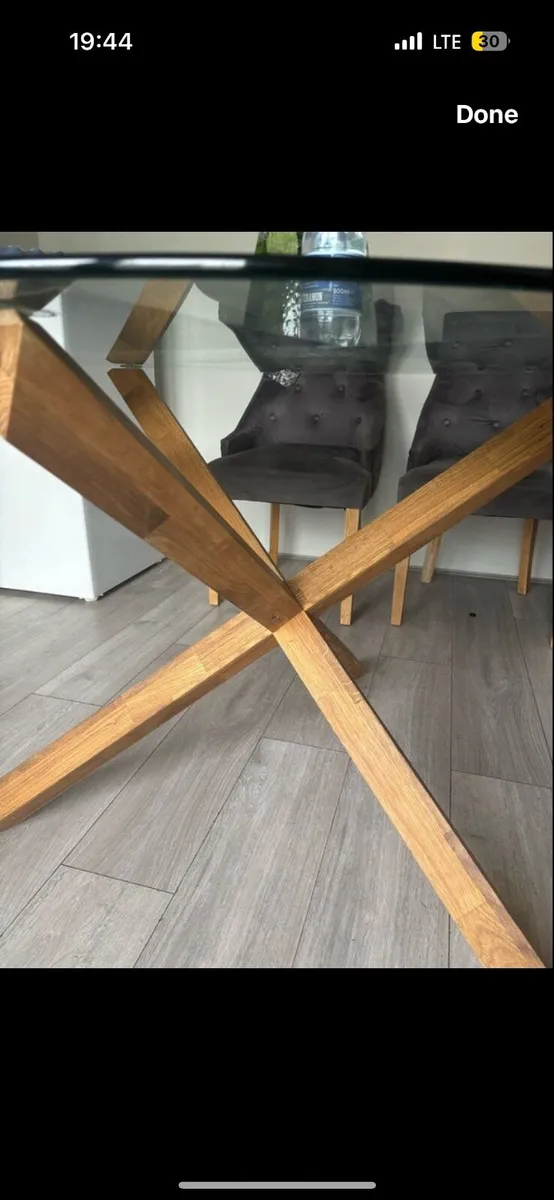 Bed frame and table - Image 4