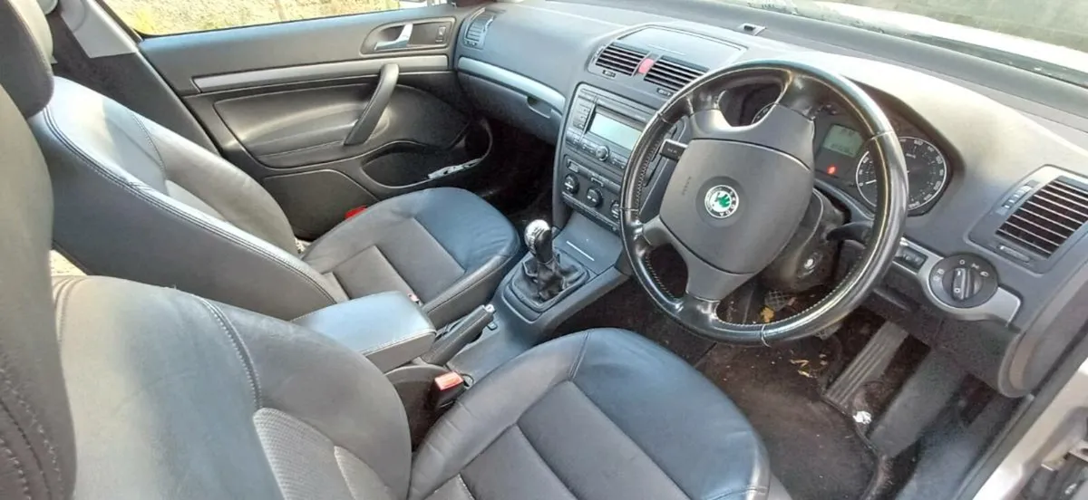 Skoda Octavia 1.6L Elegance - Image 3