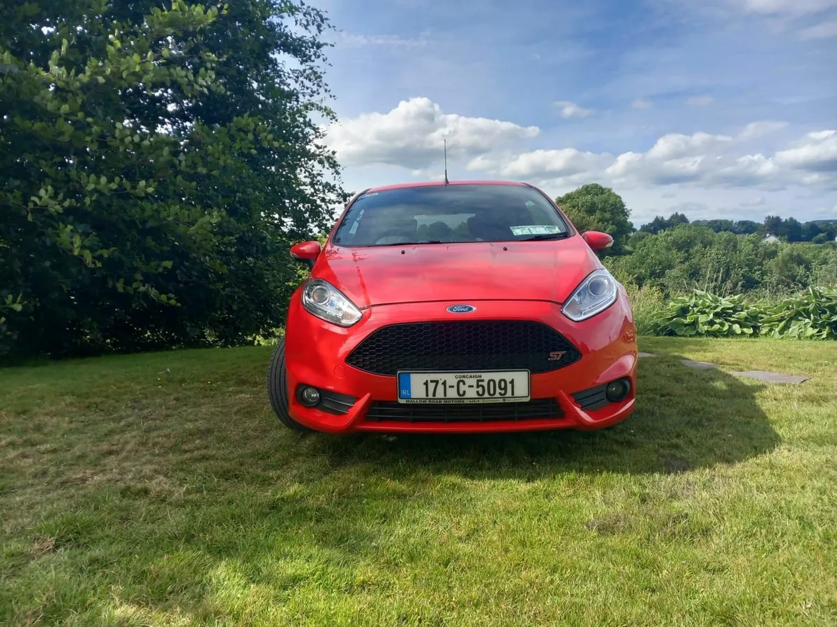 Ford Fiesta 2017 - Image 2