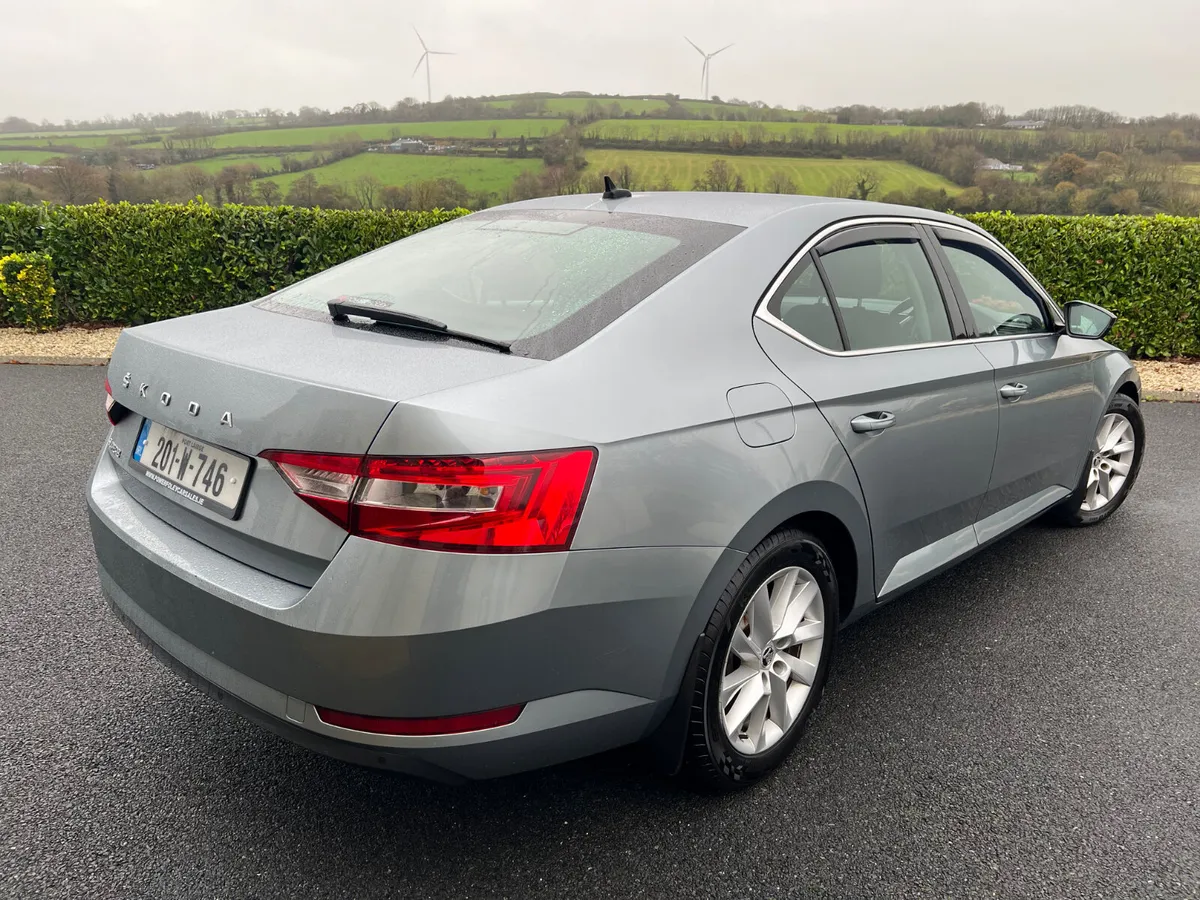 2020 (201)Skoda Superb Ambition 1.6 Diesel Auto - Image 4