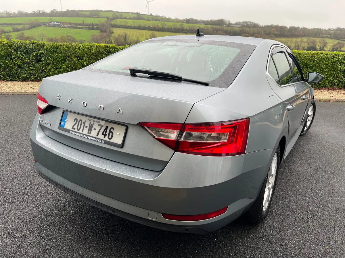 2020 (201)Skoda Superb Ambition 1.6 Diesel Auto - Image 3