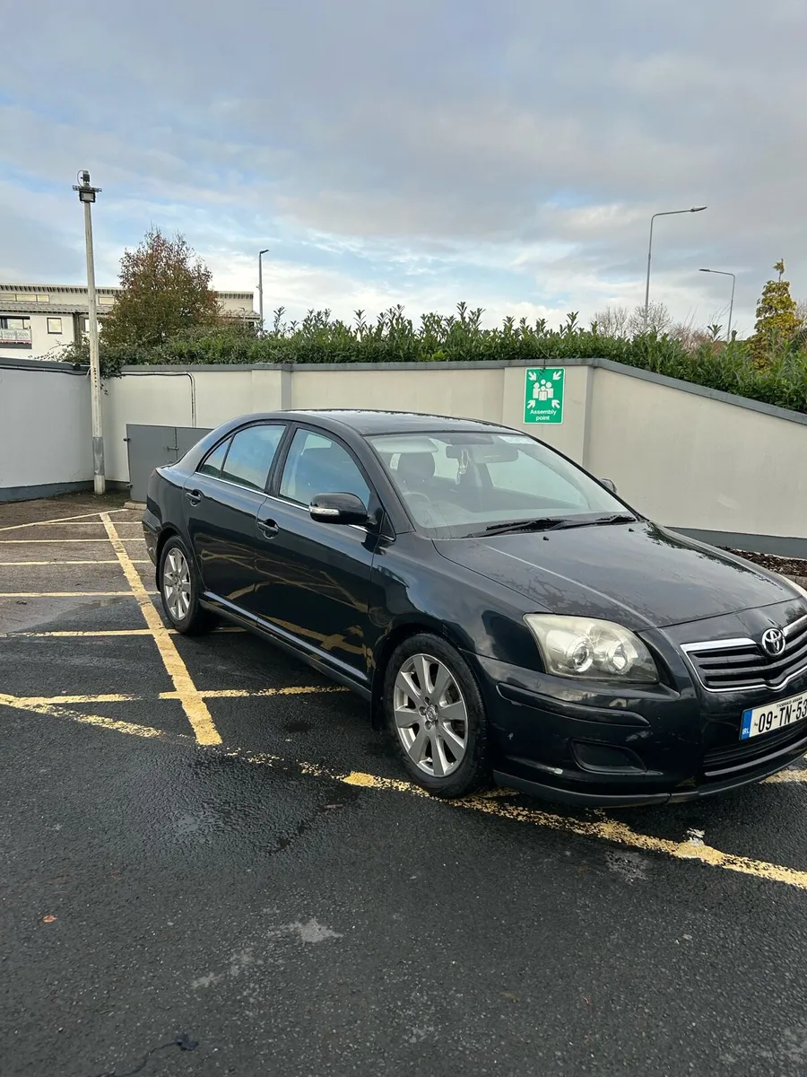 TOYOTA AVENSIS - Image 1