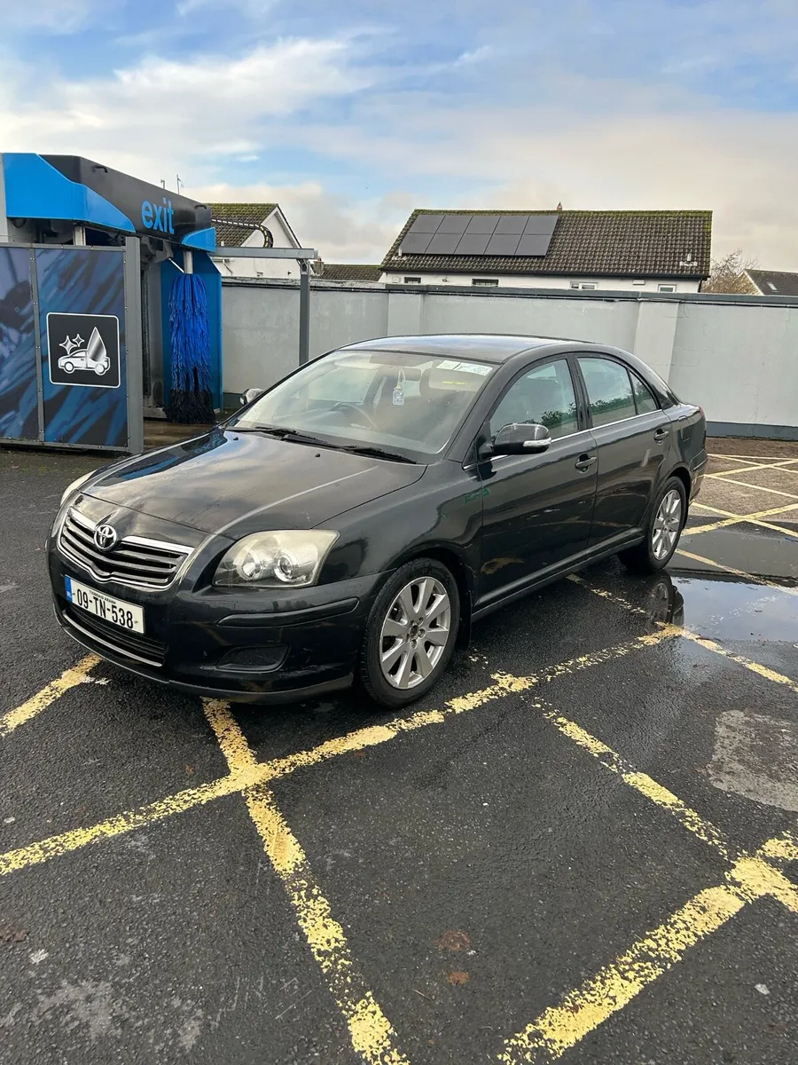 TOYOTA AVENSIS - Image 2