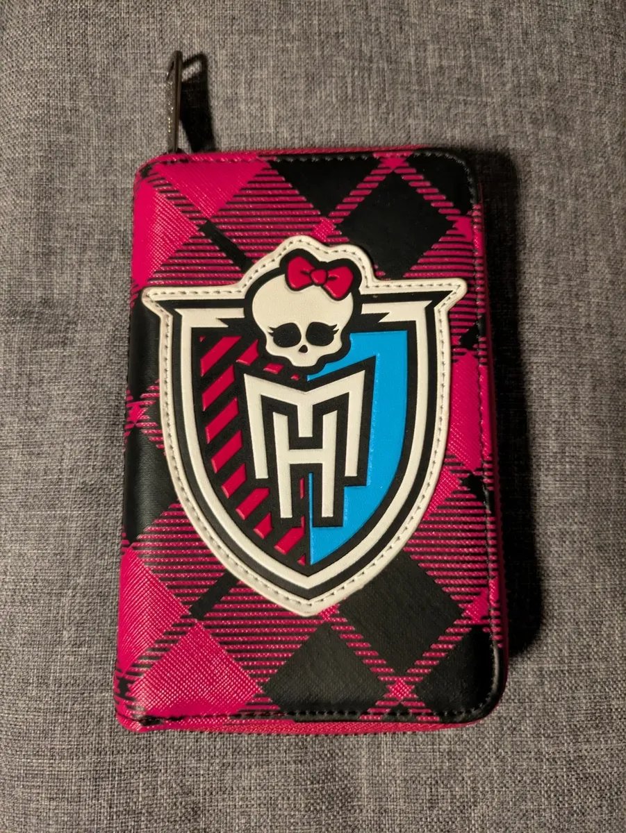 Monster High Lounge fly Wallet - Image 1