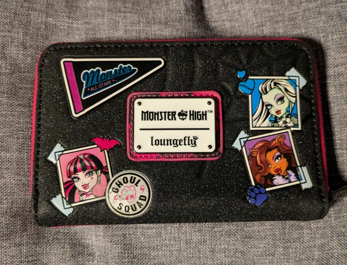 Monster High Lounge fly Wallet - Image 2