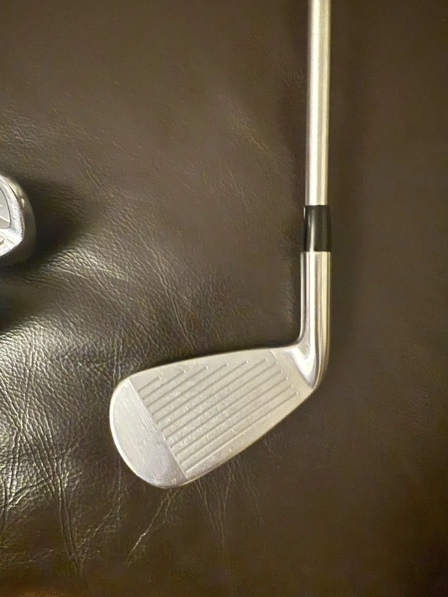 Mizuno 2 Iron - Image 2